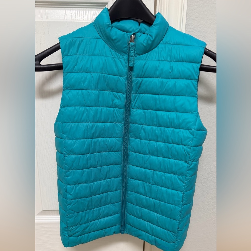 Kid’s Lands' End Green Quilted Vest size 10/12 (M)